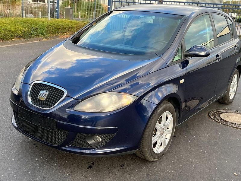 Gebraucht Seat Altea 102 PS (75 kW) 2008 Blau Limousine