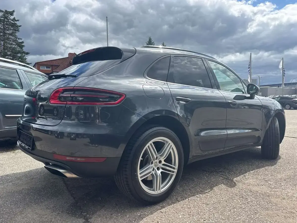 Gebraucht Porsche Macan 252 PS (185 kW) 2017 Grau SUV