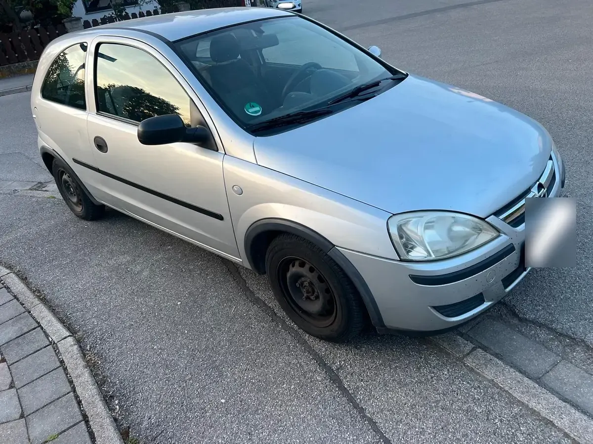 Gebraucht Opel Corsa 58 PS (42 kW) 2005 Silber Kleinwagen