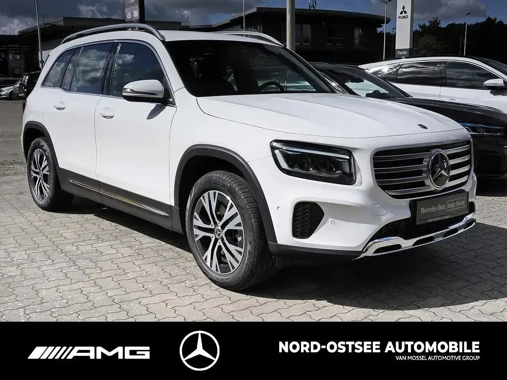 Gebraucht Mercedes GLB200 Progressive 150 PS (110 kW) 2025 Unilack polarweiß SUV