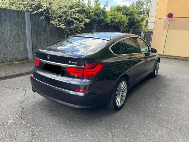 Weiß Gebraucht 2009 BMW 530 Gran Turismo Limousine | 8.500 € (Superpreis) - Bild 1/4
