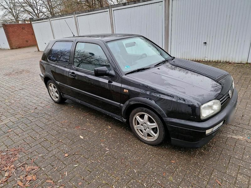 Gebraucht VW Golf III GT 90 PS (66 kW) 1995 Schwarz Kleinwagen