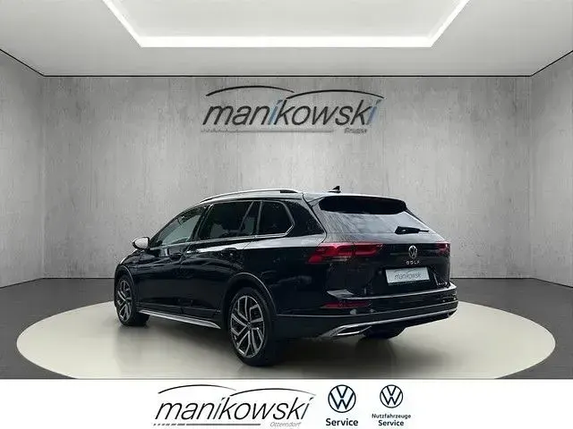 Gebraucht VW Golf Alltrack 200 PS (147 kW) 2023 Deep black perleffekt Kombi