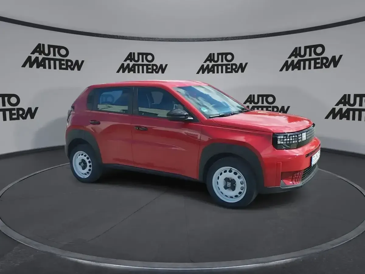 Gebraucht Fiat Grande Panda Red 83 kW (113 PS) 2025 Rot Kleinwagen