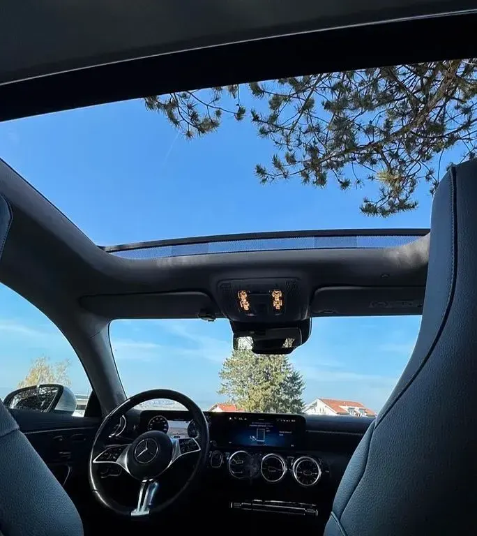 Gebraucht Mercedes CLA250e 218 PS (160 kW) 2024 Weiß Coupé
