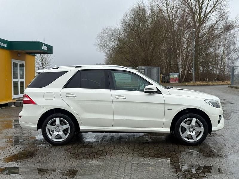 Gebraucht Mercedes ML350 306 PS (225 kW) 2012 Weiß SUV