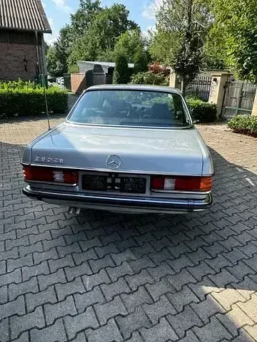 Gebraucht Mercedes 280 185 PS (136 kW) 1983 Silber Coupé