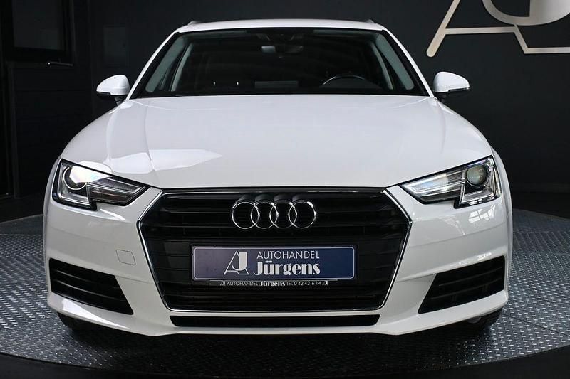 Gebraucht Audi A4 Basis 190 PS (139 kW) 2016 Weiß Kombi