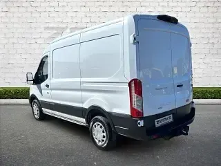 Używany Ford Transit Trend 170 KM (125 kW) 2021 Biały Sedan/Limuzyna