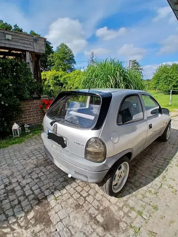 Gebraucht Opel Corsa 45 PS (33 kW) 1997 Silber Kleinwagen