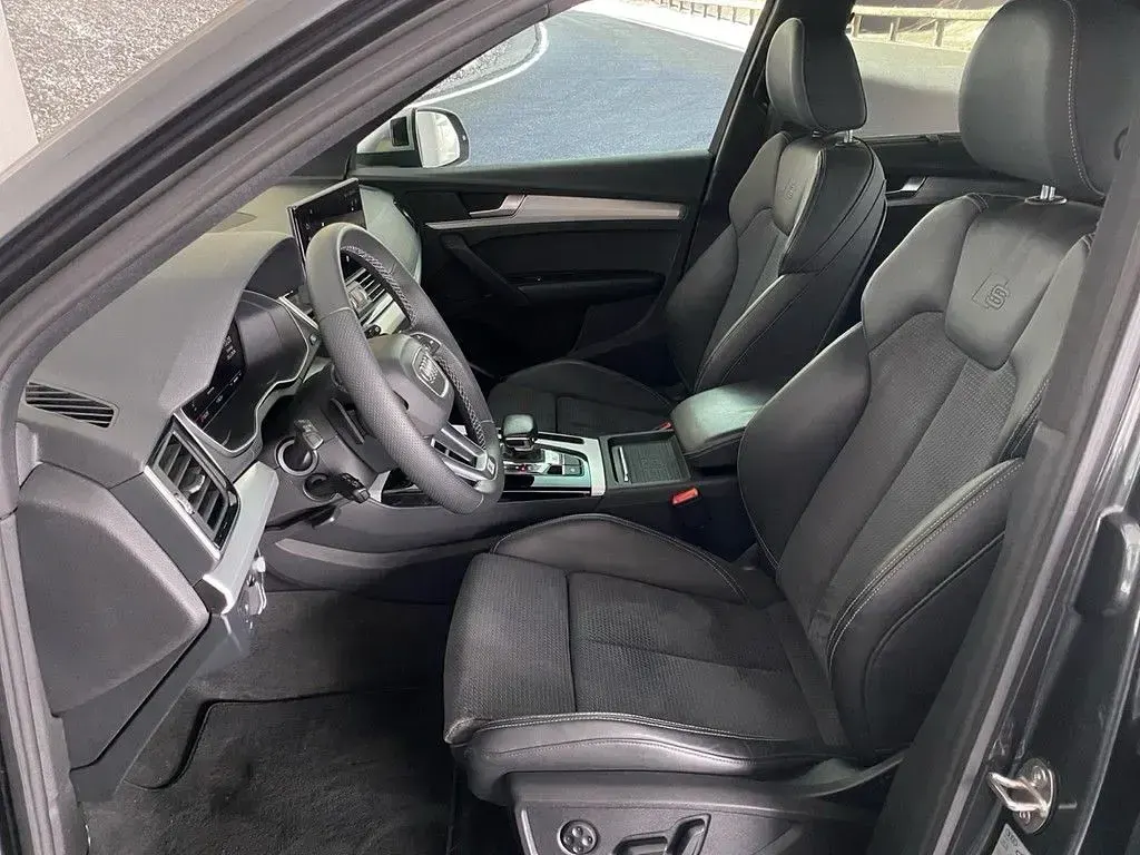 Gebraucht Audi SQ5 Sportback Business 341 PS (250 kW) 2023 Daytonagrau perleffekt SUV