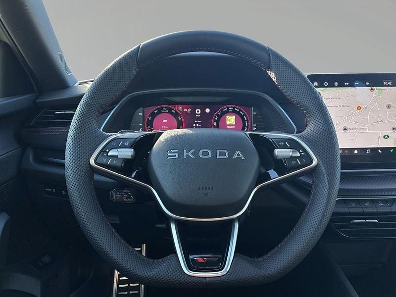 Neu Skoda Octavia RS 265 PS (194 kW) 2025 Grau Kombi