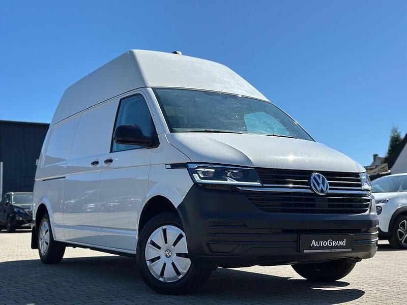 Second-hand VW Transporter 150 CP (110 kW) 2022 Alb Van