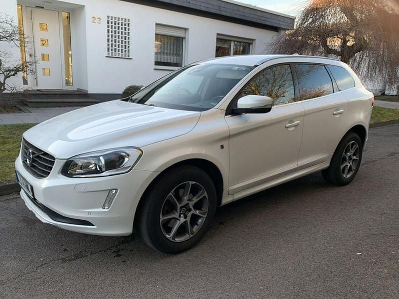 Gebraucht Volvo XC60 Ocean Race 190 PS (139 kW) 2015 Weiß SUV