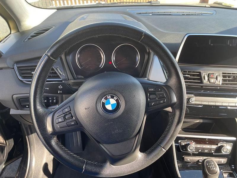 Gebraucht BMW 218 Advantage 140 PS (102 kW) 2019 Schwarz Kombi