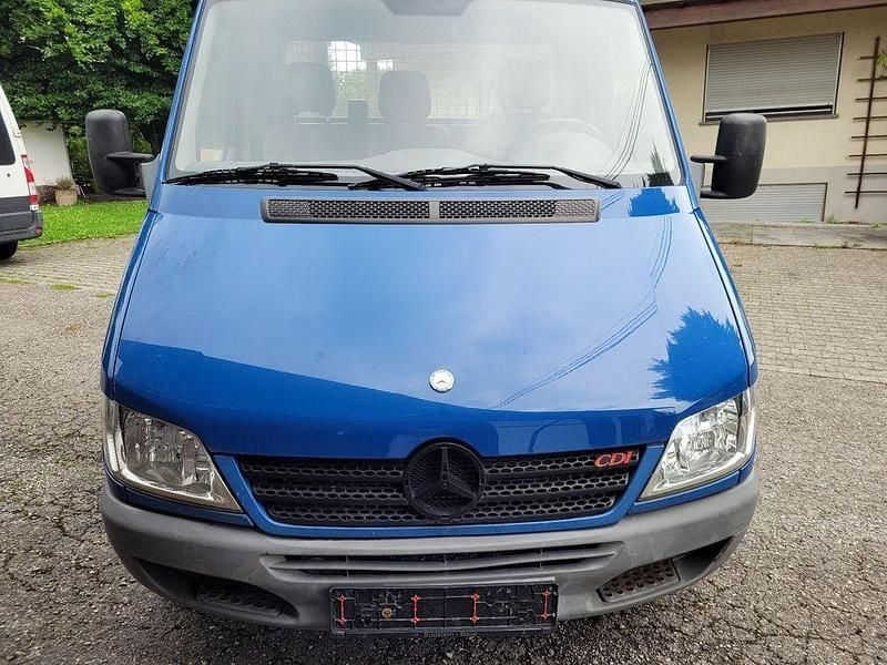Blau Gebraucht 2005 Mercedes Sprinter Van | 3.400 € - Bild 1/4