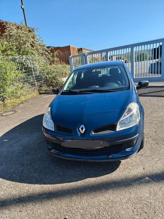 Używany Renault Clio II Authentique 65 KM (47 kW) 2006 Niebieski Sedan/Limuzyna