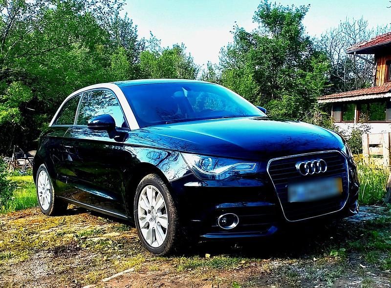 Schwarz Gebraucht 2012 Audi A1 S-Line Kleinwagen | 7.800 € (Superpreis) - Bild 1/4