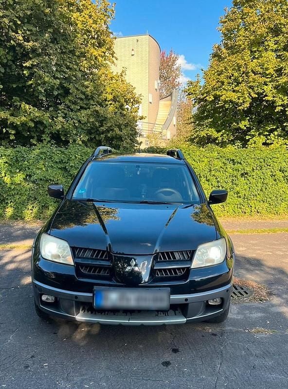 Gebraucht Mitsubishi Outlander 160 PS (117 kW) 2005 Schwarz SUV