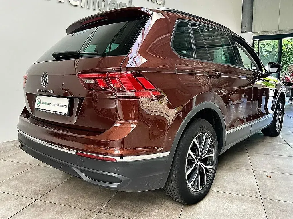 Gebraucht VW Tiguan 150 PS (110 kW) 2022 Braun SUV