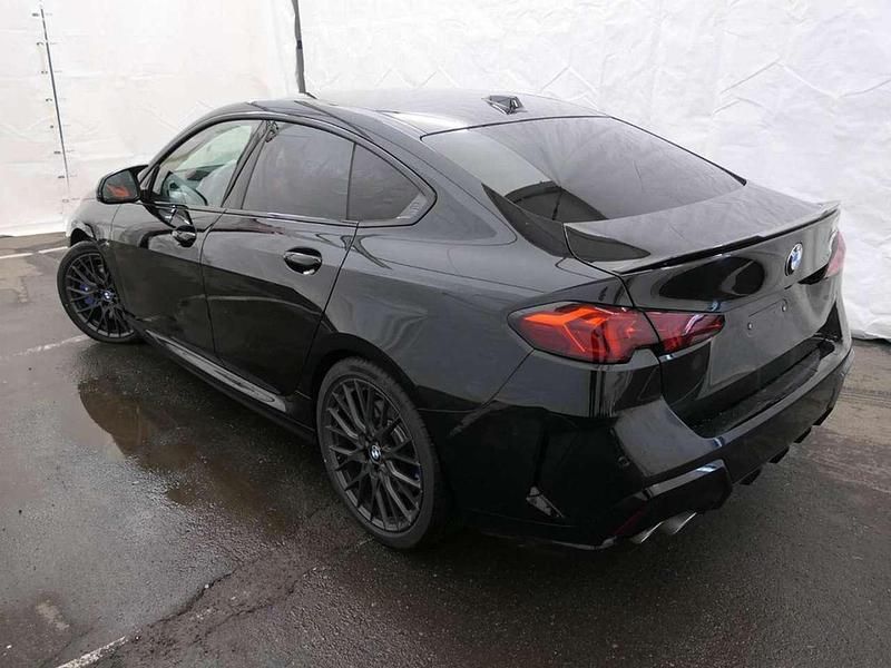 Gebraucht BMW M235 300 PS (220 kW) 2025 Black saphire metallic Coupé