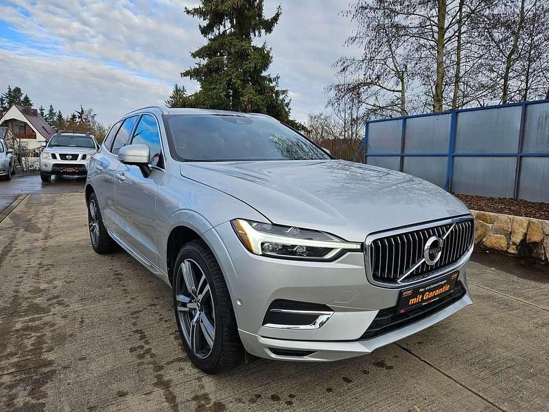 Silber Gebraucht 2021 Volvo XC60 Inscription SUV | 32.990 € - Bild 1/4
