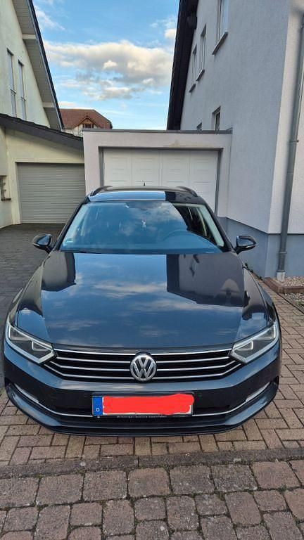 Gebraucht VW Passat Comfortline 150 PS (110 kW) 2017 Grau Kombi