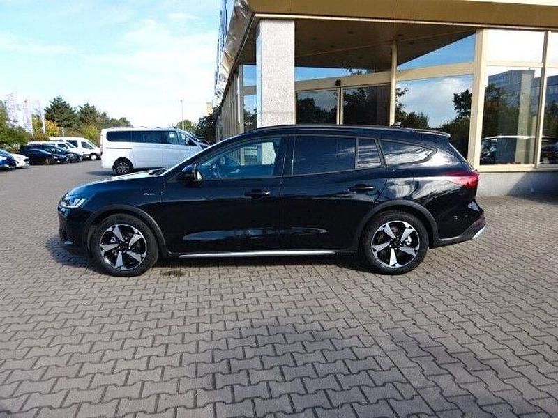Gebraucht Ford Focus Active X 116 PS (85 kW) 2024 Schwarz Limousine
