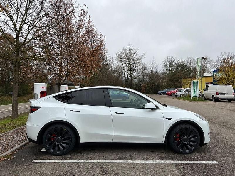 Gebraucht Tesla Model Y Performance 392 kW (534 PS) 2022 Weiß SUV