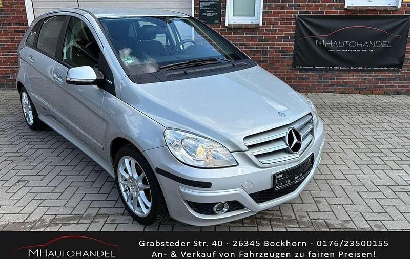 Silber Gebraucht 2010 Mercedes B160 Van / Kleinbus | 6.990 € - Bild 1/4