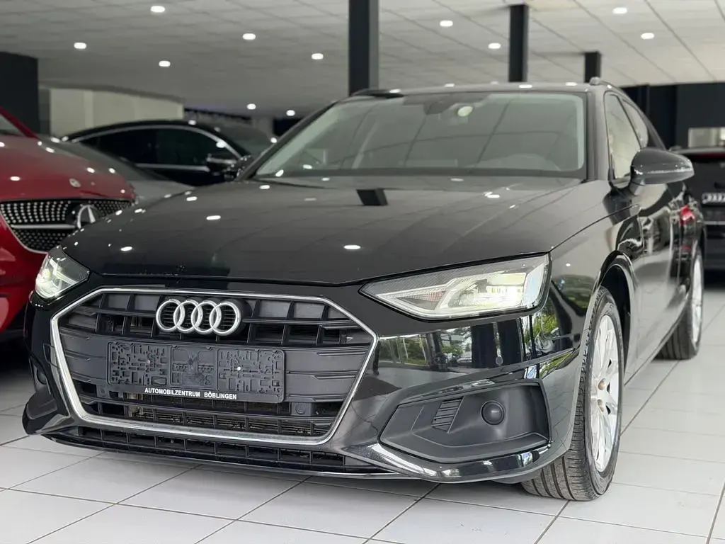 Gebraucht Audi A4 Sport 204 PS (150 kW) 2022 Schwarz Kombi