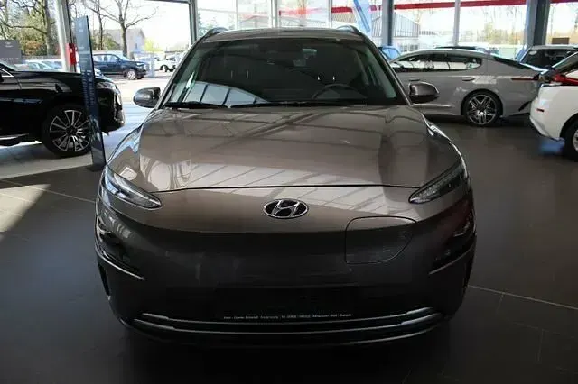Gebraucht Hyundai Kona Edition 30 100 kW (136 PS) 2022 Grau SUV