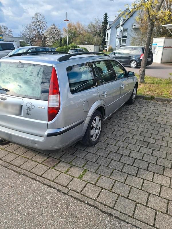 Gebraucht Ford Mondeo 131 PS (96 kW) 2005 Grau Kombi