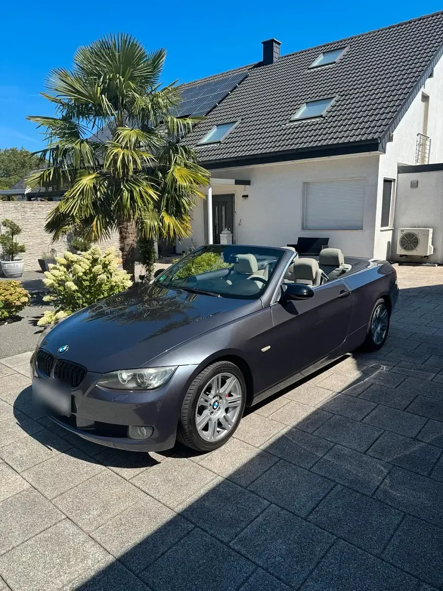 Gebraucht BMW 325 Cabriolet 197 PS (144 kW) 2007 Grau Cabrio