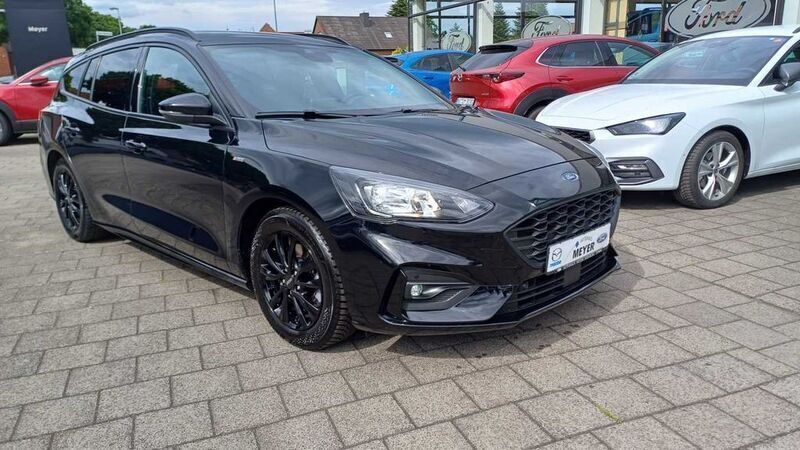 Obsidianschwarz metallic Gebraucht 2020 Ford Focus ST-Line X Kombi | 17.900 € (Fairer Preis) - Bild 1/4