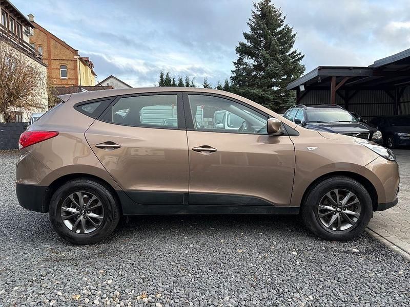 Gebraucht Hyundai ix35 Comfort 136 PS (100 kW) 2015 Braun SUV