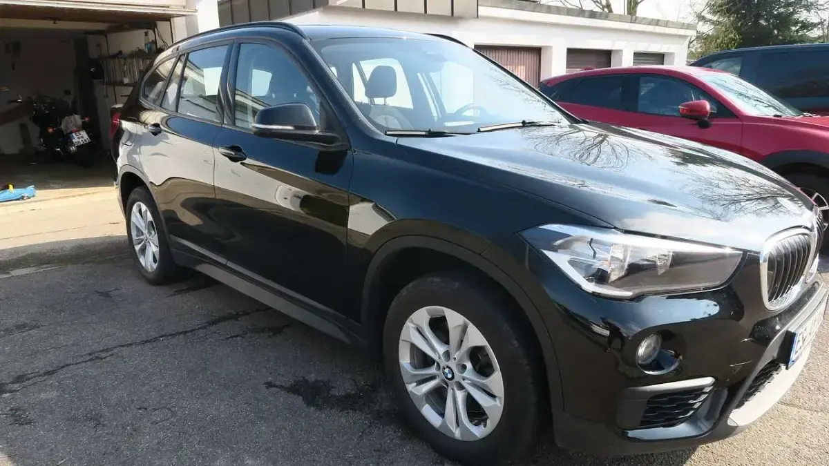Second-hand BMW X1 192 CP (141 kW) 2019 Negru SUV