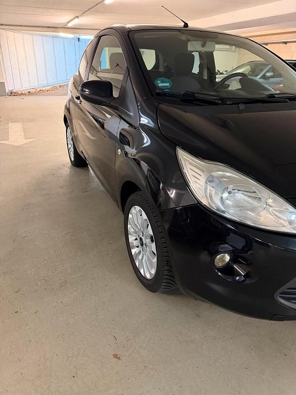 Gebraucht Ford Ka Titanium 68 PS (50 kW) 2010 Schwarz Kleinwagen