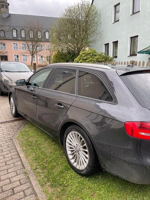 Usata Audi A4 143 CV (105 kW) 2012 Grigio Station wagon