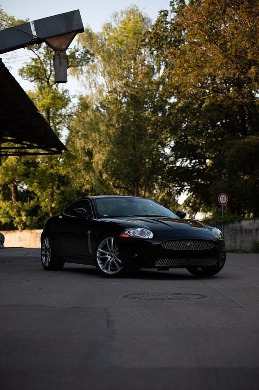 Używany Jaguar XKR 416 KM (305 kW) 2007 Czarny Coupe