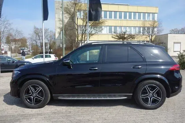 Gebraucht Mercedes GLE300 AMG 269 PS (197 kW) 2025 Lack obsidianschwarz SUV
