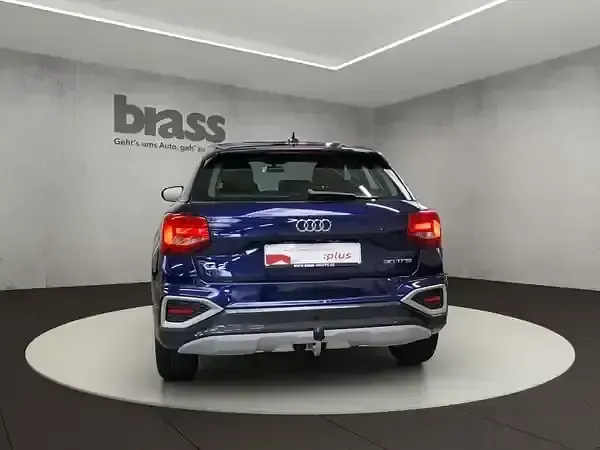Używany Audi Q2 Advanced Plus 110 KM (80 kW) 2022 Niebieski SUV
