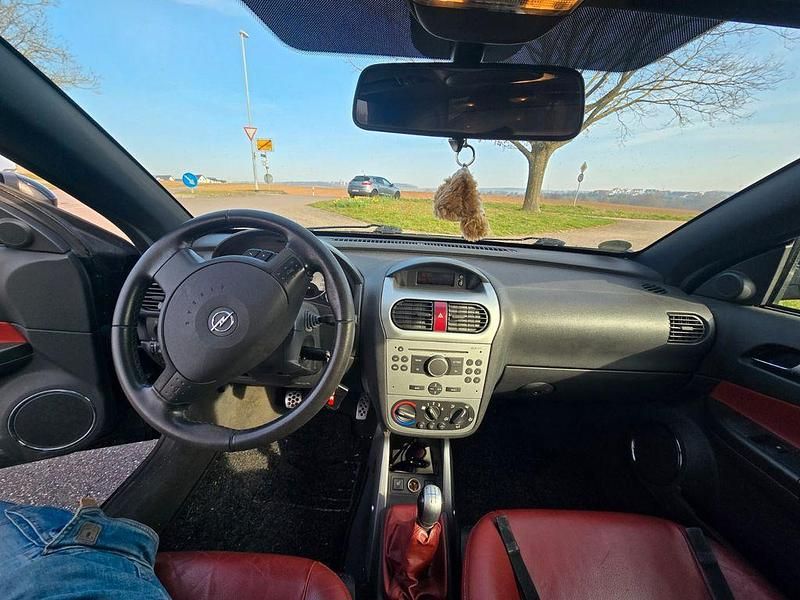 Gebraucht Opel Tigra Edition 90 PS (66 kW) 2009 Schwarz Cabrio