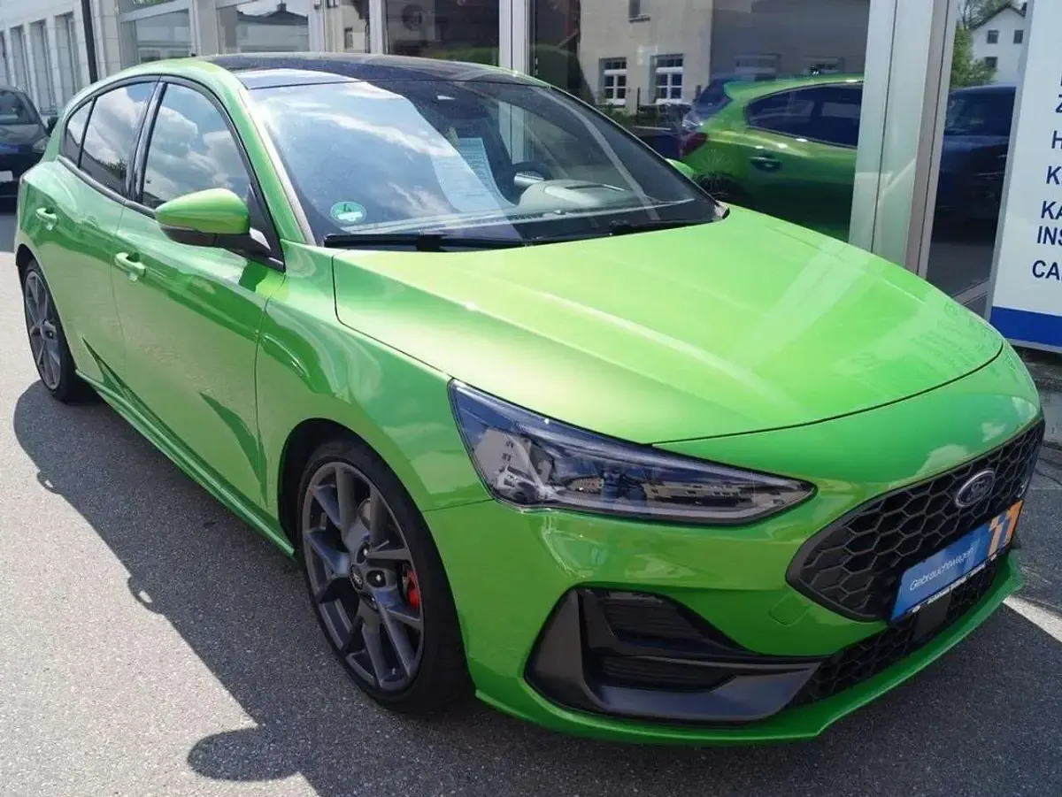 Gebraucht Ford Focus ST 280 PS (205 kW) 2022 Mean green Kleinwagen