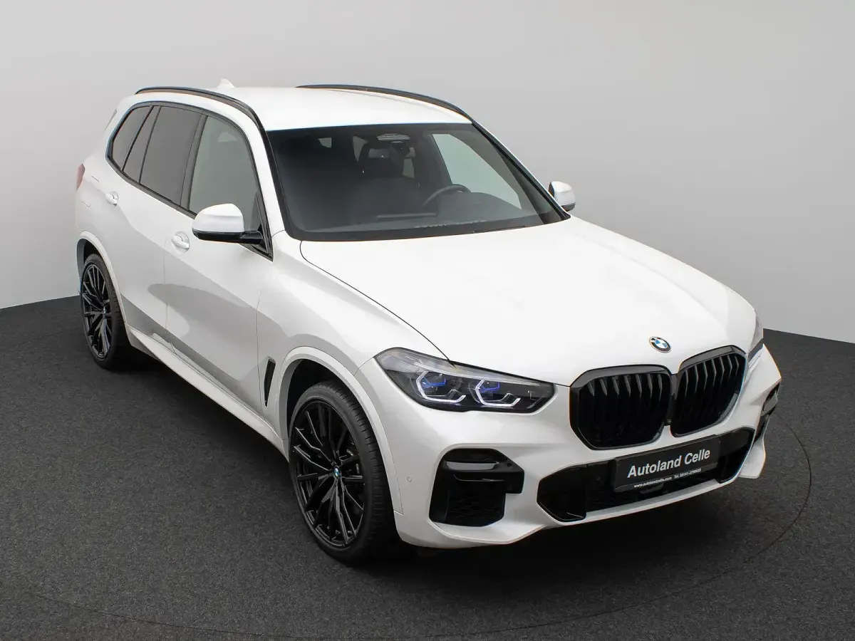 Gebraucht BMW X5 Performance 530 PS (389 kW) 2023 Weiß SUV