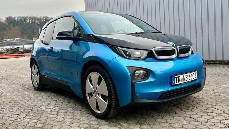 Blau Gebraucht 2017 BMW i3 Comfort Edition Limousine | 13.900 € (Fairer Preis) - Bild 1/4