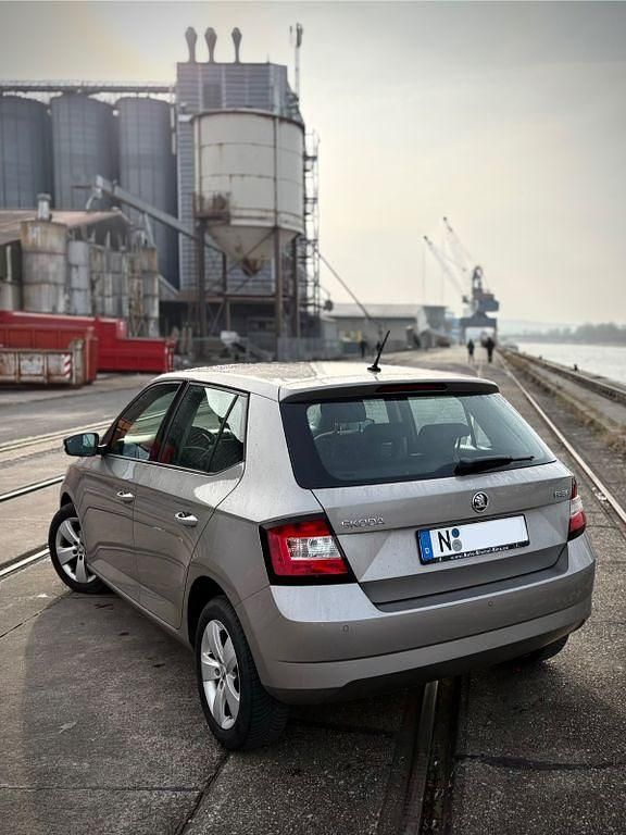 Gebraucht 2018 Skoda Fabia Limousine | 10.699 € (Fairer Preis) - Bild 1/4