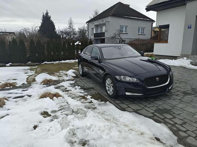 Gebraucht Jaguar XF Prestige 179 PS (131 kW) 2017 Limousine