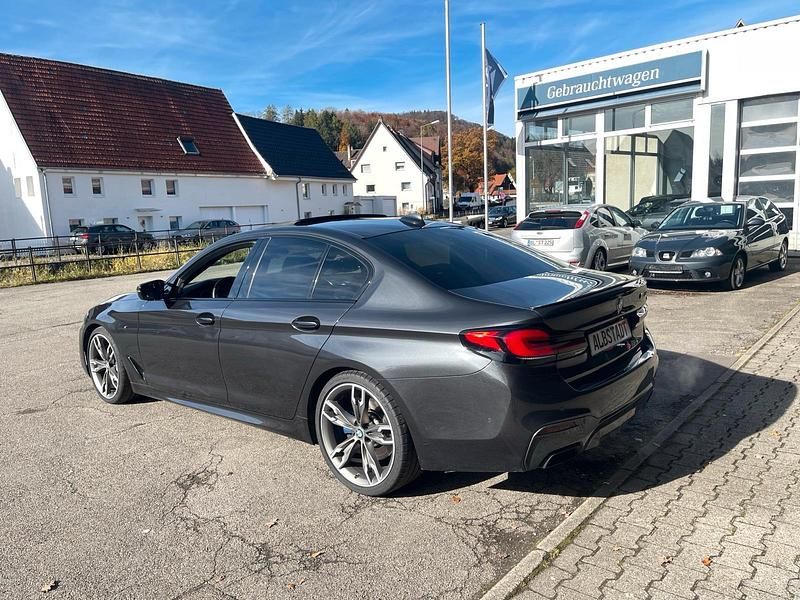 Gebraucht BMW M550 M Performance 462 PS (339 kW) 2017 Grau Limousine