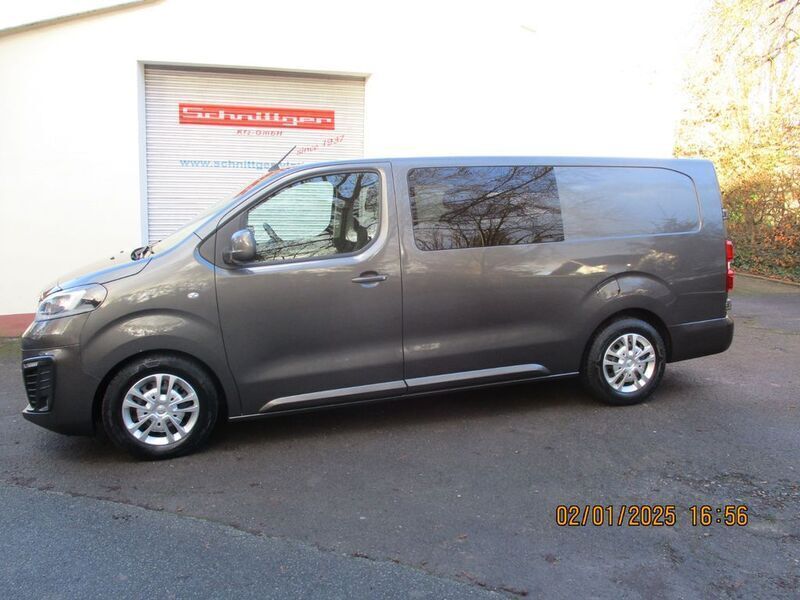 Grau Gebraucht 2020 Opel Vivaro Edition Van | 19.777 € (Etwas zu teuer) - Bild 1/4